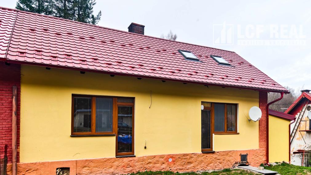 RD po kompletnej rekonštrukcii v lone prírody, Žakarovce