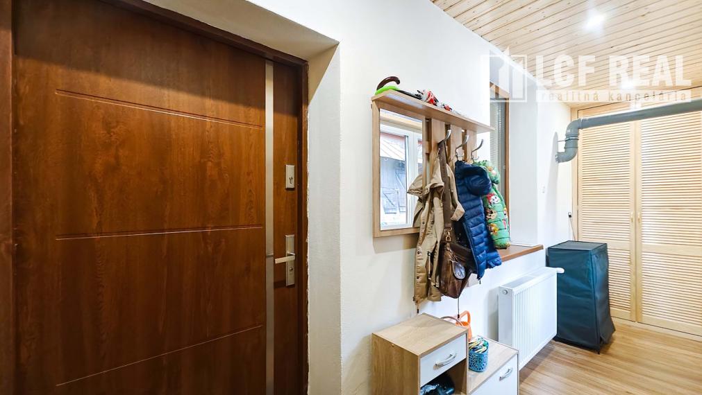 RD po kompletnej rekonštrukcii v lone prírody, Žakarovce