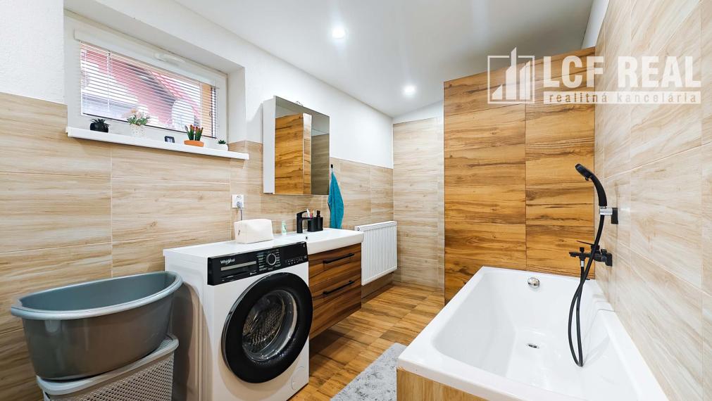 RD po kompletnej rekonštrukcii v lone prírody, Žakarovce