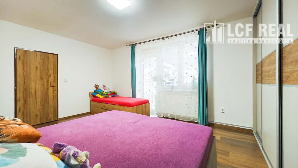 RD po kompletnej rekonštrukcii v lone prírody, Žakarovce