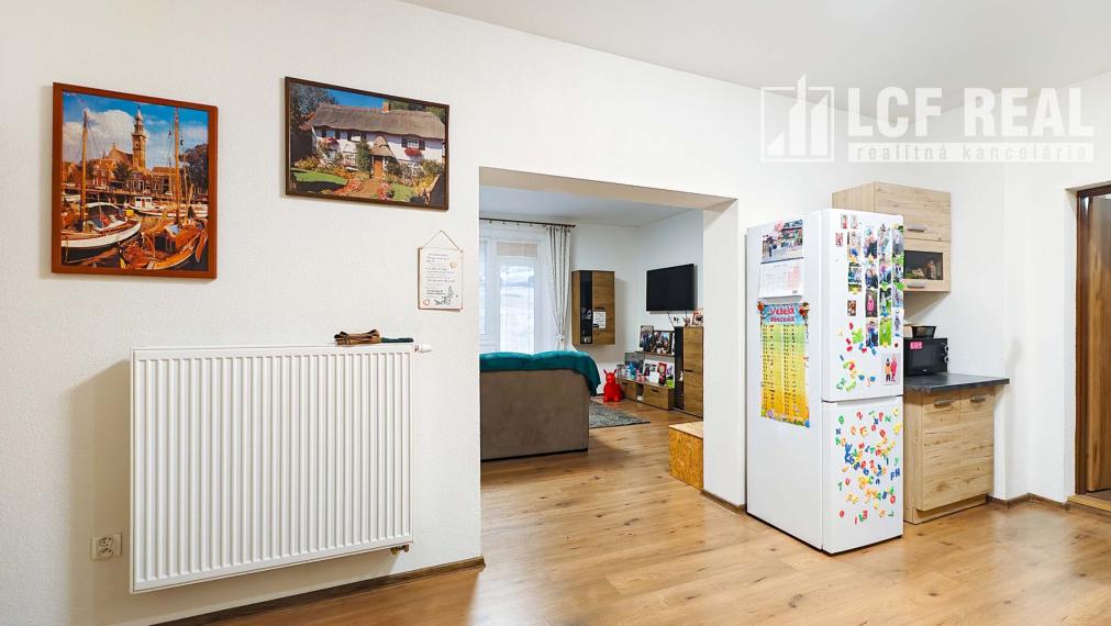 RD po kompletnej rekonštrukcii v lone prírody, Žakarovce