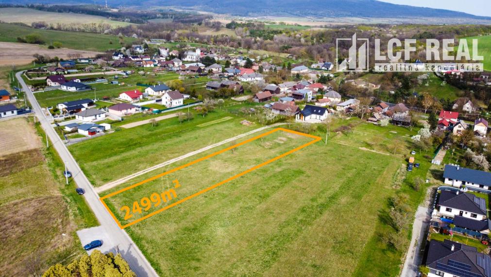 Ponúkame na predaj dva stavebné pozemky 625 m², Čakanovce