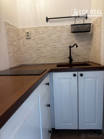 Podkrovný dizajnový apartmán s Top výhľadom, Banská Štiavnica