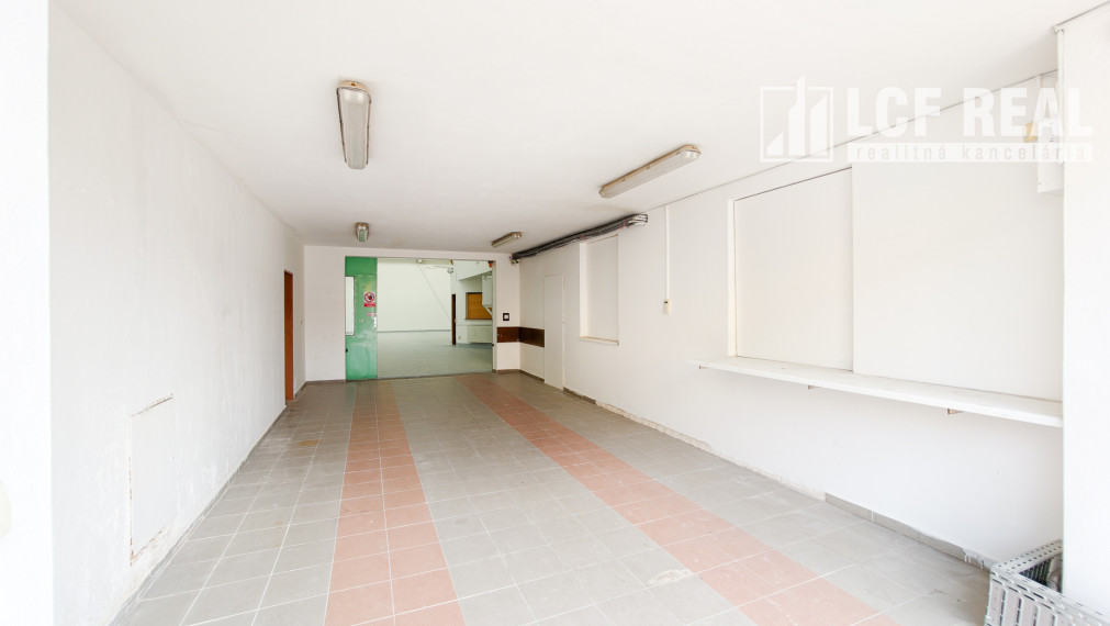 Prenájom skladovo-výrobný priestor výmera 800 m², Košice–Juh