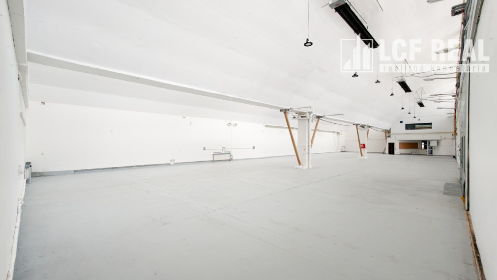 Prenájom skladovo-výrobný priestor výmera 800 m², Košice–Juh