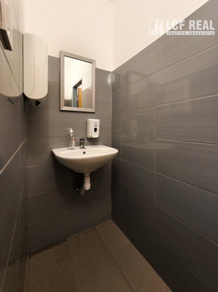 Prenájom skladovo-výrobný priestor výmera 800 m², Košice–Juh