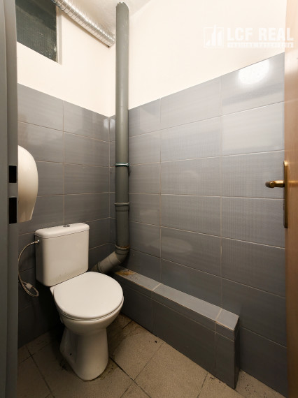 Prenájom skladovo-výrobný priestor výmera 800 m², Košice–Juh