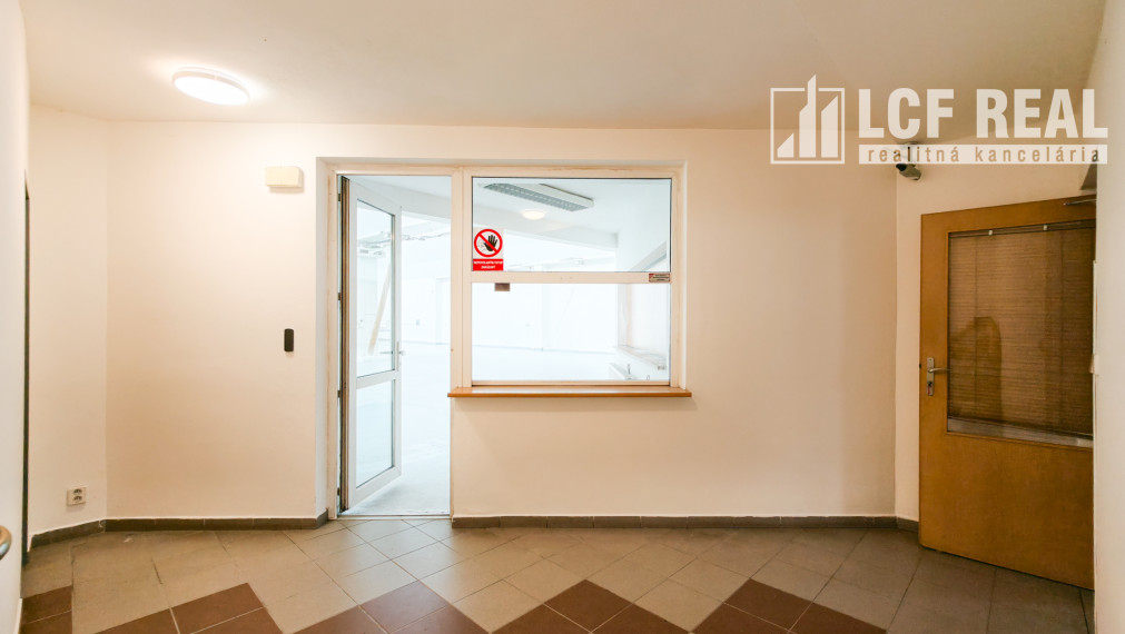 Na prenájom komerčný priestor s výmerou 314,7 m², Košice – Juh