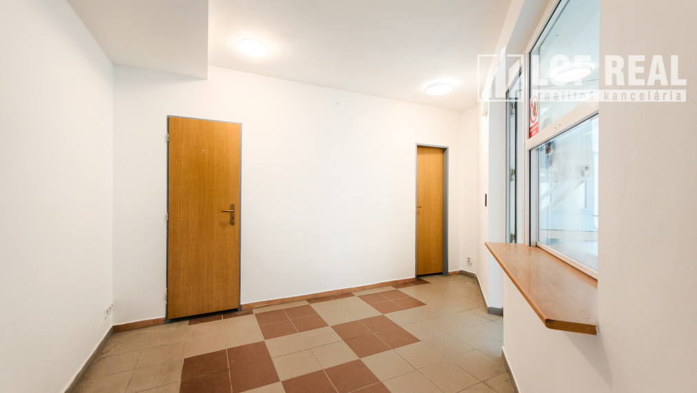 Na prenájom komerčný priestor s výmerou 314,7 m², Košice – Juh