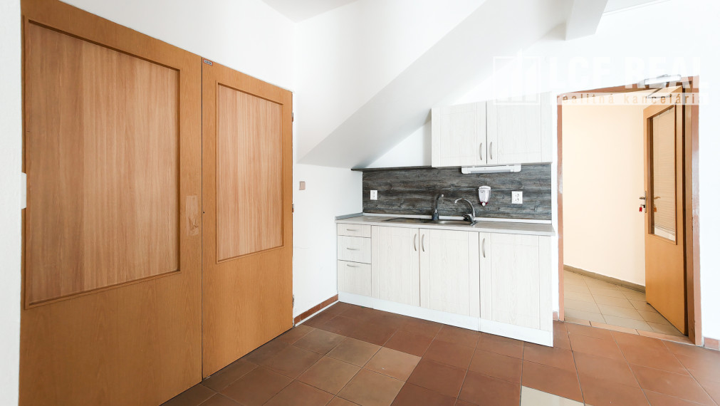 Na prenájom komerčný priestor s výmerou 314,7 m², Košice – Juh