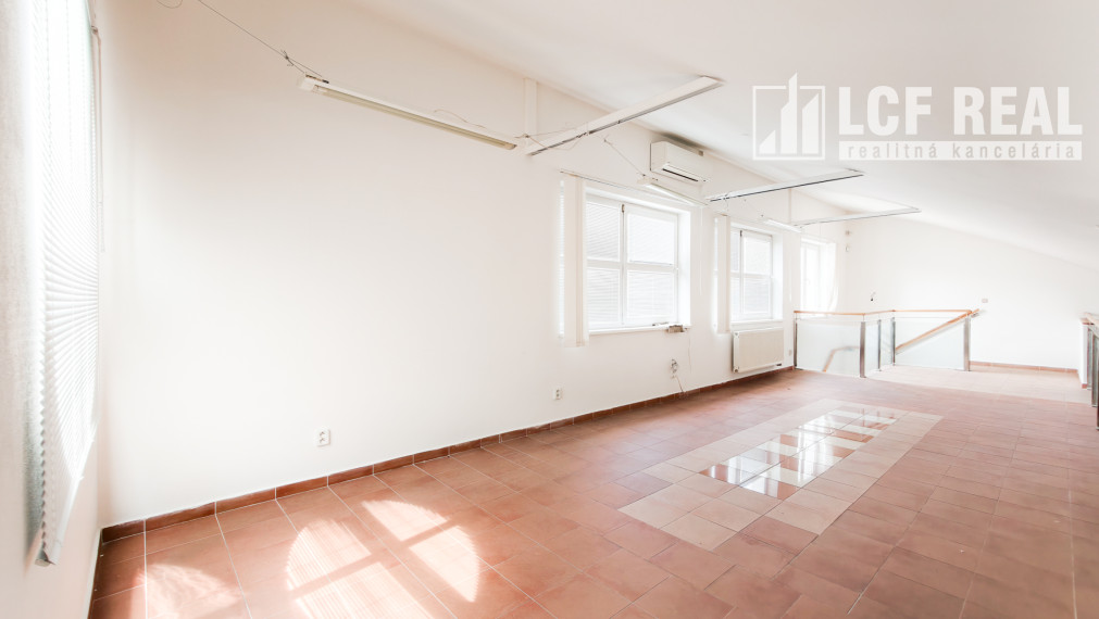 Na prenájom komerčný priestor s výmerou 314,7 m², Košice – Juh