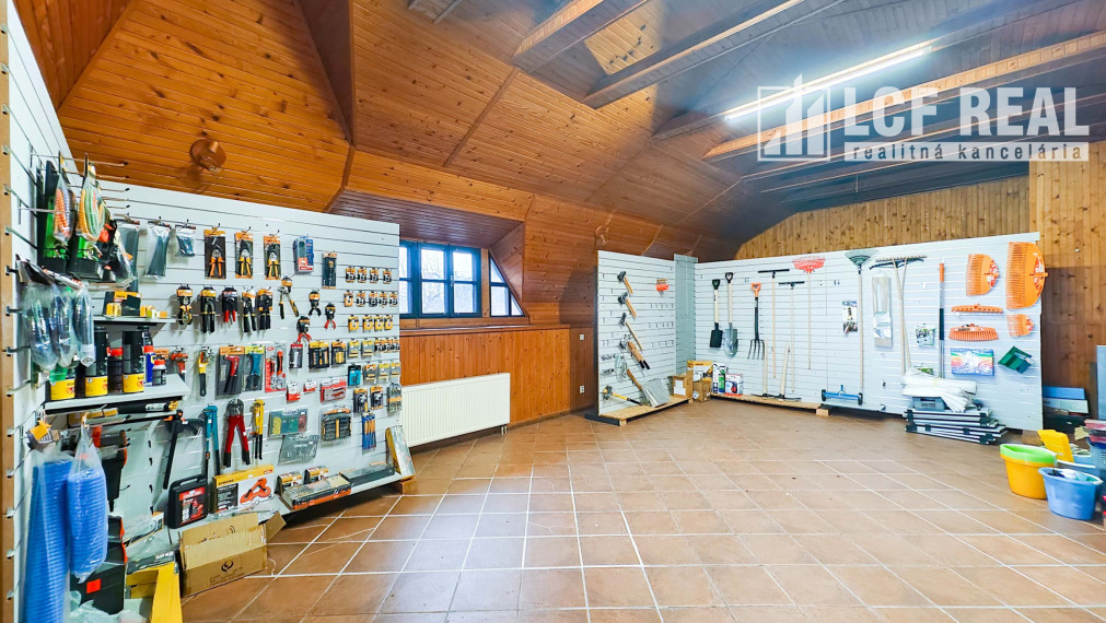 Prenájom polyfunkčnej budovy na podnikanie, Košice - Pereš