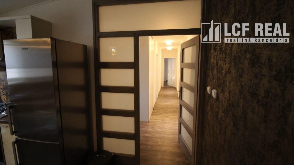 Na prenájom Luxusný 2-izbový byt, 100 m², Košice–Staré Mesto