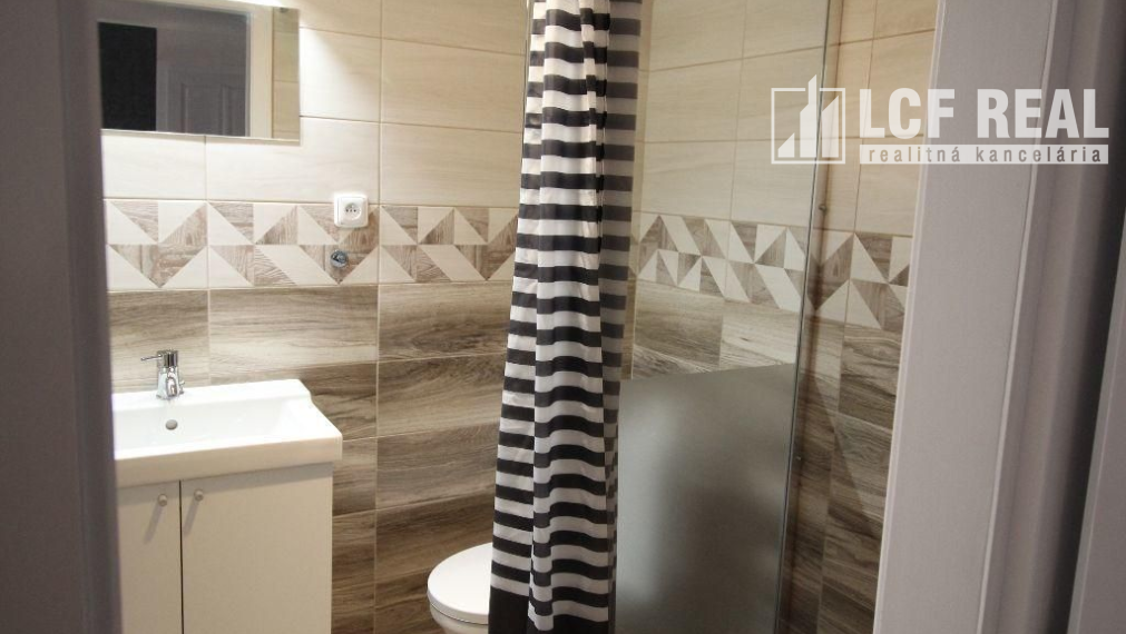 Na prenájom Luxusný 2-izbový byt, 100 m², Košice–Staré Mesto