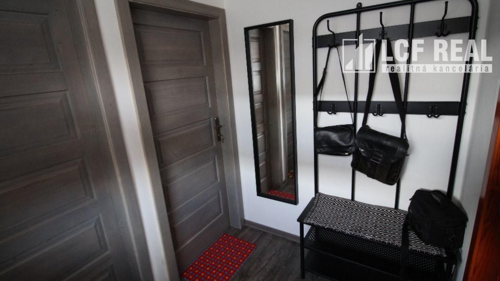 Na prenájom Luxusný 2-izbový byt, 100 m², Košice–Staré Mesto