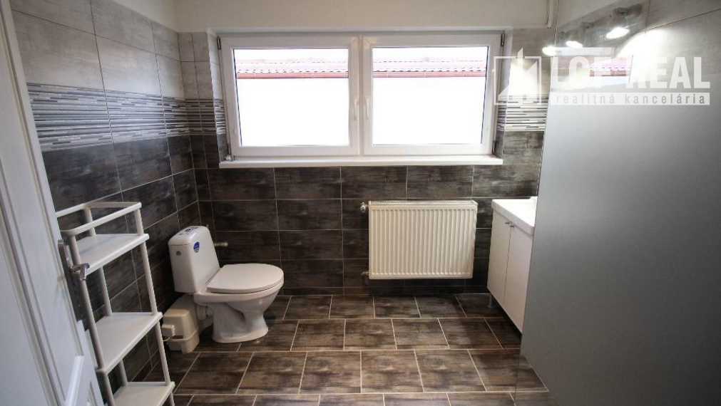 Na prenájom Luxusný 2-izbový byt, 100 m², Košice–Staré Mesto