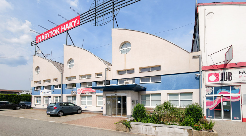 Na prenájom komerčný priestor s výmerou 314,7 m², Košice – Juh