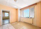 2-IZBOVÝ BYT S LOGGIOU, KOŠICE – FURČA - fotografia 3