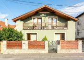 Moderný 4 - izbový RD s bazénom a garážou, Košice - Barca - fotografia 1
