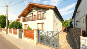 Moderný 4 - izbový RD s bazénom a garážou, Košice - Barca