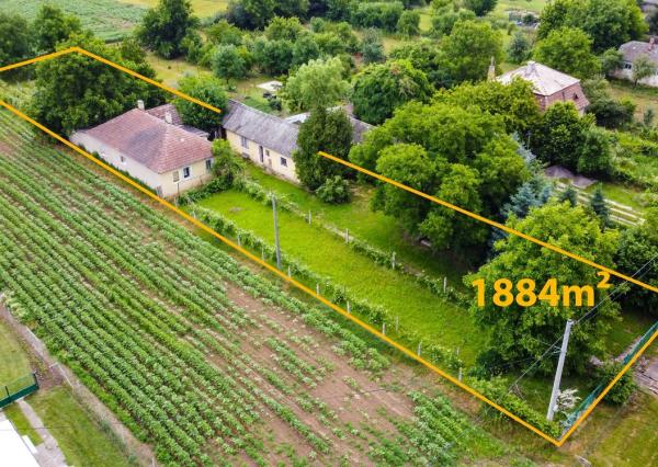 3-IZB. RD S GARÁŽOU A POZEMKOM 1884 m2, BORŠA