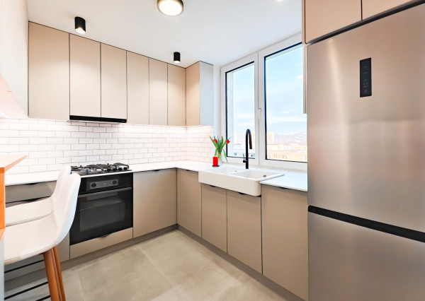 3-izb. zariadený byt po kompl. rekonštr. s loggiou, Košice-Juh