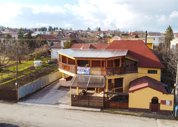 Prenájom polyfunkčnej budovy na podnikanie, Košice - Pereš