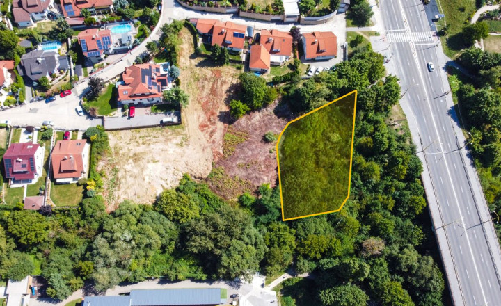Pozemok o výmere 1 130 m2, Košice - Západ - fotografia 3
