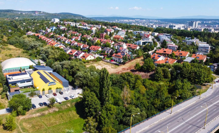 Pozemok o výmere 1 130 m2, Košice - Západ - fotografia 6