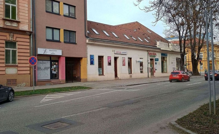 OBCHODNÉ PRIESTORY, UL. BAČÍKOVA, KOŠICE – STARÉ MESTO  - fotografia 1