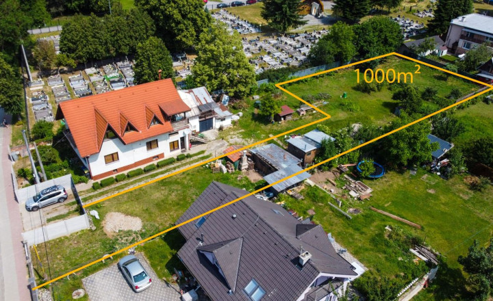 VEĽKÝ STAVEBNÝ POZEMKOM, UL. HLAVNÁ, VALALIKY - fotografia 1