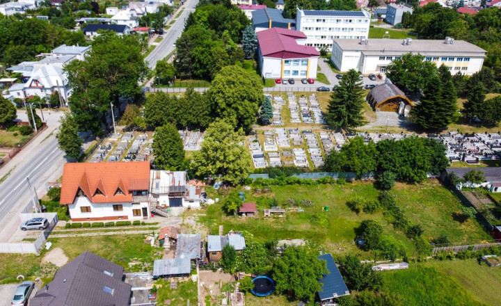 VEĽKÝ STAVEBNÝ POZEMKOM, UL. HLAVNÁ, VALALIKY - fotografia 6