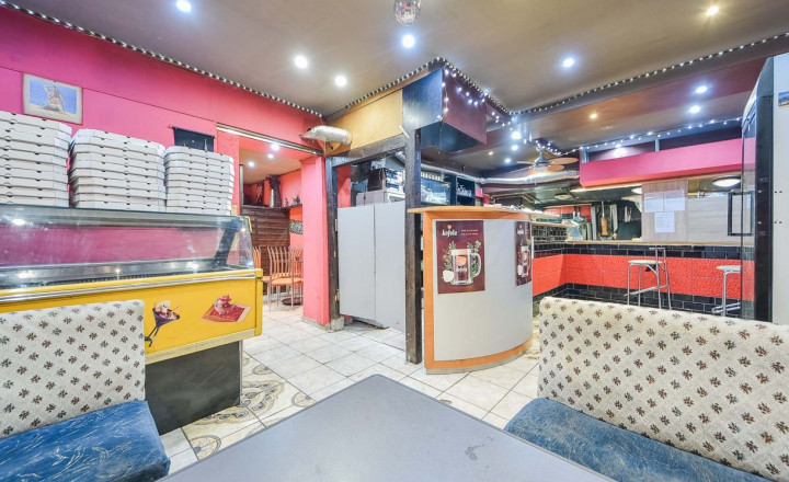 ZABEHNUTÁ PIZZERIA S KEBABOM, VEĽKÁ IDA   - fotografia 8