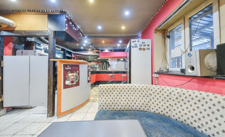 ZABEHNUTÁ PIZZERIA S KEBABOM, VEĽKÁ IDA   - fotografia 9