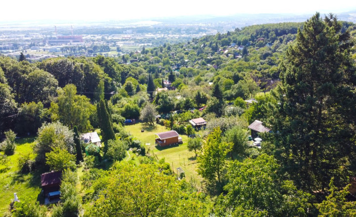 ZÁHRADA S PEKNÝM VÝHĽADOM, KOŠICE – VYŠNÉ OPÁTSKE - fotografia 6