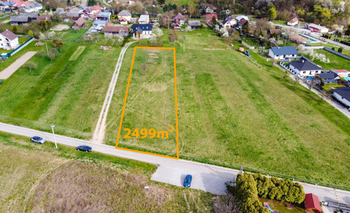 Ponúkame na predaj dva stavebné pozemky 625 m², Čakanovce - fotografia 1