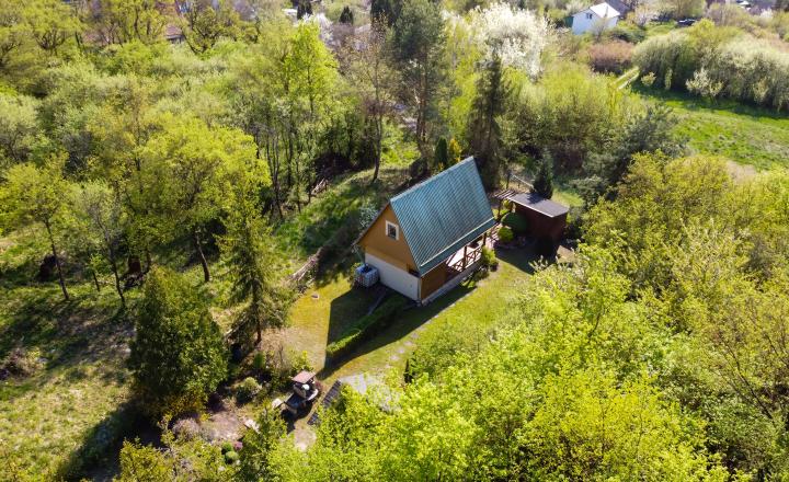 Záhradná chata so záhradou na lukratívnom mieste, Nižná Hutka - fotografia 1