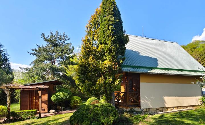Záhradná chata so záhradou na lukratívnom mieste, Nižná Hutka - fotografia 16