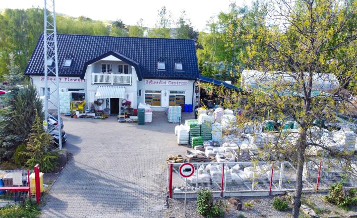 Prenájom zabehnutej prevádzky Záhradného centra, Snina