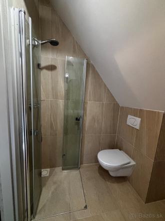Investičný podkrovný apartmán v historickom centre, Banská Štiavnica - fotografia 9