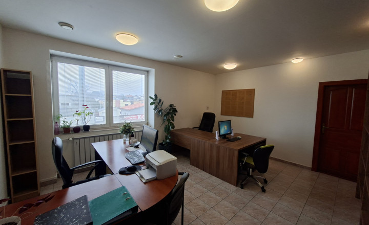 Prenájom kancelár. priestorov, ul. Oslobodenia, Košice-Barca - fotografia 3