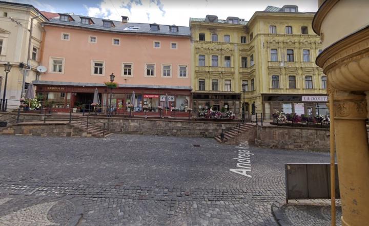 Investičný podkrovný apartmán v historickom centre, Banská Štiavnica - fotografia 12
