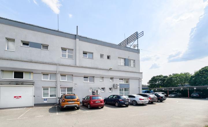 Prenájom skladovo-výrobný priestor výmera 800 m², Košice–Juh - fotografia 2