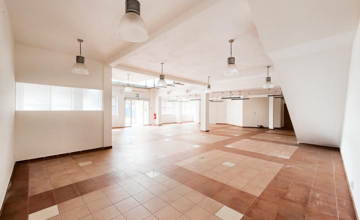 Na prenájom komerčný priestor s výmerou 314,7 m², Košice – Juh - fotografia 5