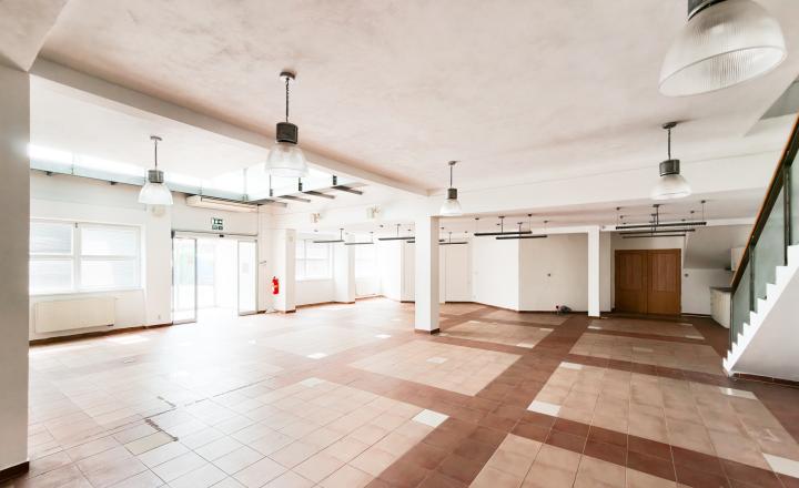 Na prenájom komerčný priestor s výmerou 314,7 m², Košice – Juh - fotografia 6