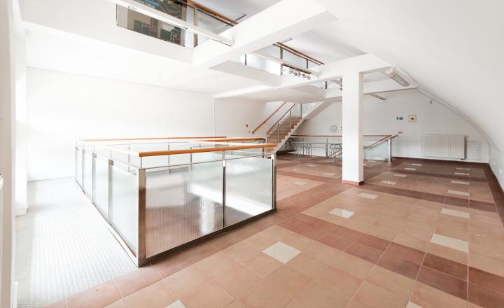 Na prenájom komerčný priestor s výmerou 314,7 m², Košice – Juh - fotografia 13