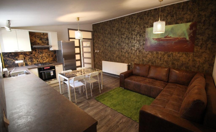 Na prenájom Luxusný 2-izbový byt, 100 m², Košice–Staré Mesto