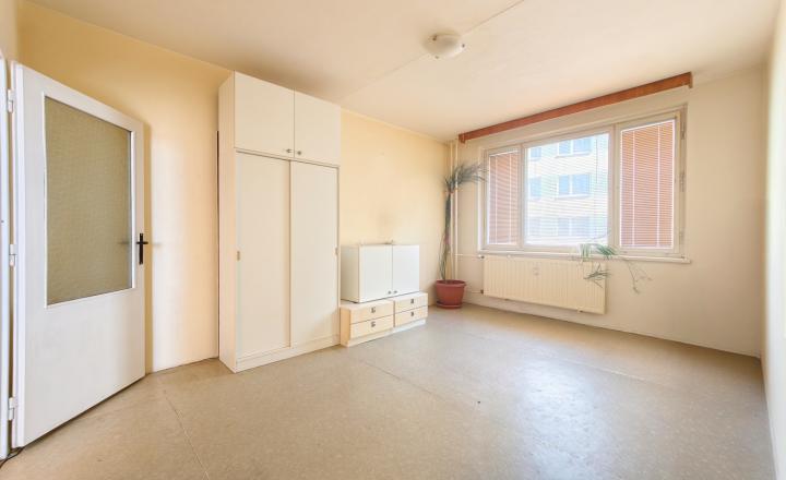 2-IZBOVÝ BYT S LOGGIOU, KOŠICE – FURČA - fotografia 5