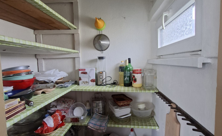 RD s garážou a pekným pozemkom vo výbornej lokalite, Revúca - fotografia 13