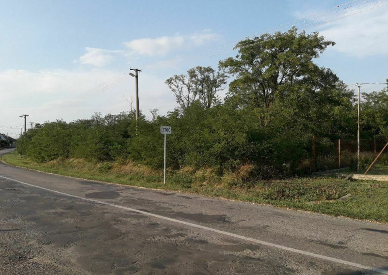 Veľký stavebný pozemok 3501 m2, Bačka